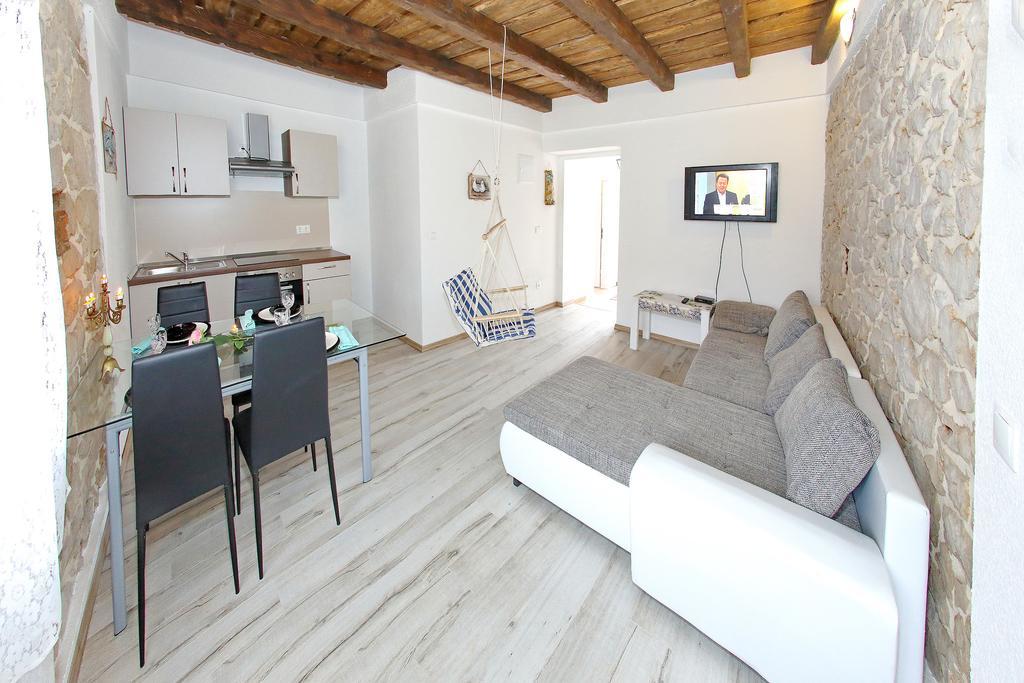 Didovi Dvori Apartment Bibinje Cameră foto